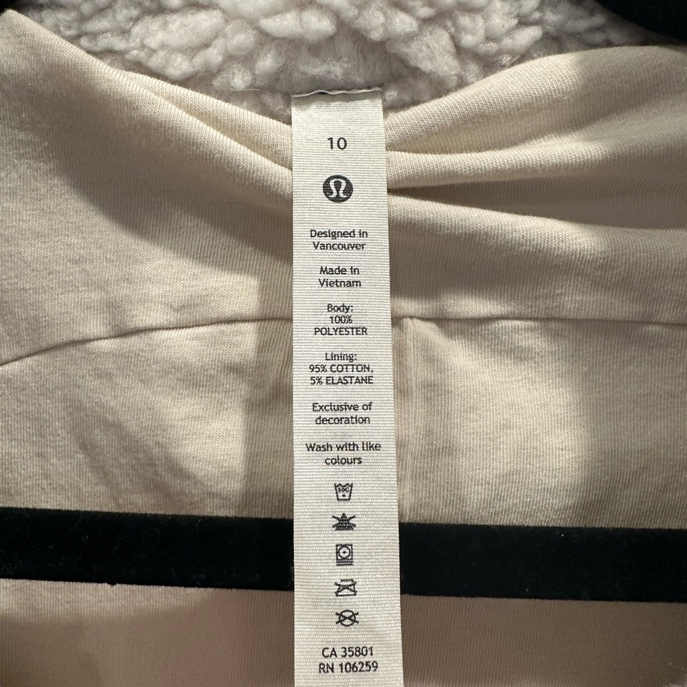Lululemon Cinchable Fleece Zip-Up Jacket (Like New) Size 10 White Opal - Picture 10 of 12
